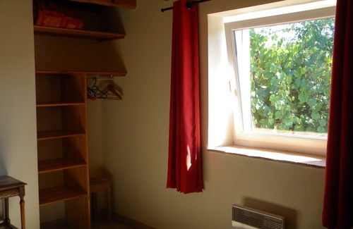 Saint-Jean-de-Maruejols-et-Avejan Cottage | Relaxing Cottages with Pool Near Barjac for Up to 4 Guests