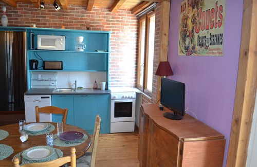 Saint-Sebastien-d'Aigrefeuille Other | Group gite divided into 5 sections with a shared lounge and kitchen.