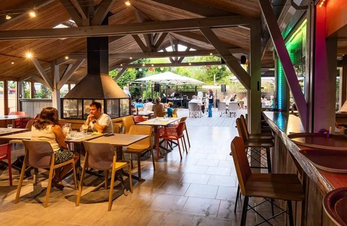 Marcillac-Saint-Quentin House | Campsite Le Pont de Mazerat* - Mobile home Select LV Clim Plancha Wifi 4 rooms 6 people