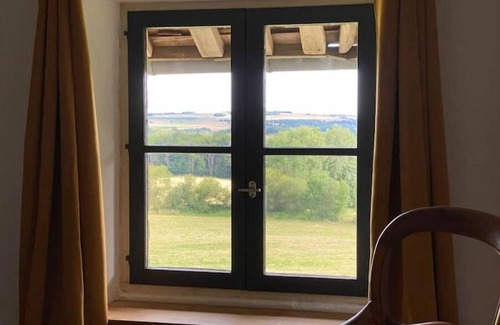 Treigny House | Exceptional Bourg Sans Paille: Family-Friendly with Pool Access