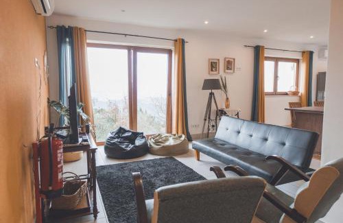 Armamar House | Explore Fraga's House - Nature Retreat with Child-Friendly Amenities
