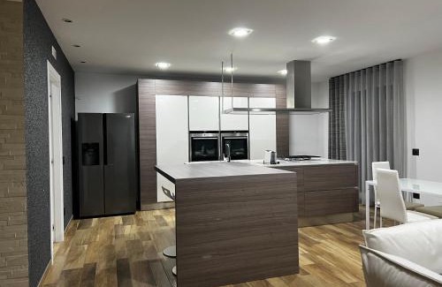 Fragagnano Apartment | Elegant Fragagnano Home: Family & Pet-Friendly Retreat
