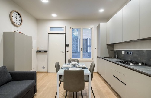 Santo Stefano Apartment | Cozy Fragole Suite in Bologna with Family-Friendly Amenities