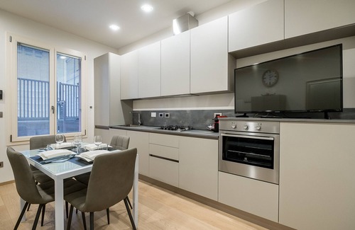 Santo Stefano Apartment | Cozy Fragole Suite in Bologna with Family-Friendly Amenities