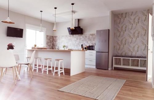 Sarria Apartment | Franca Premium 2: Family-Friendly Retreat with Top Ratings