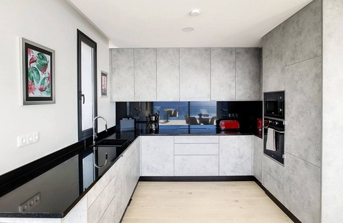 Tabua Apartment | Stunning Francelho 2 Apartment with Private Pool & Spa