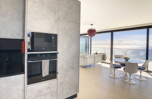 Tabua Apartment | Stunning Francelho 2 Apartment with Private Pool & Spa
