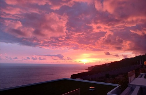 Tabua Apartment | Stunning Francelho 2 Apartment with Private Pool & Spa