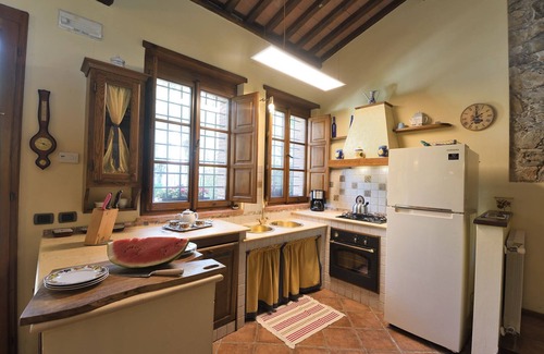 Licetro Apartment | Relaxing Retreat at Villa Ricetro, Camaiore & Viareggio