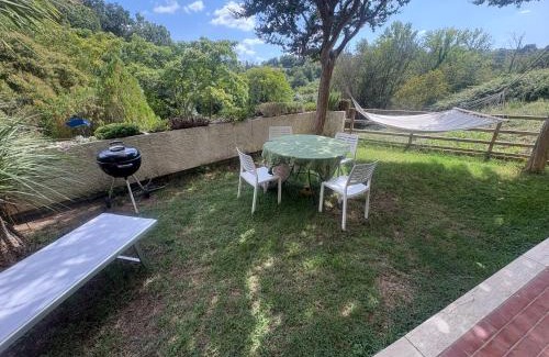 Zona LIII Tomba di Nerone Apartment | Pet-Friendly Francigena House with Oceanfront Views