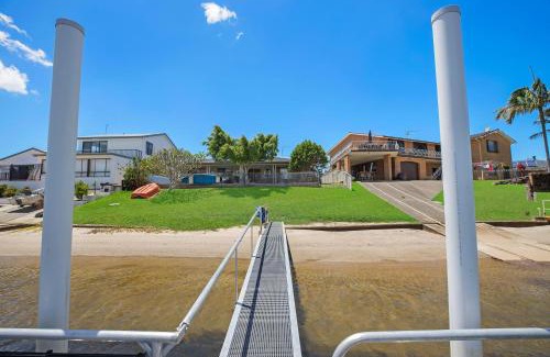 Port Macquarie House | Francis 31: Guest Rated 10/10 with Breakfast & Family Amenities