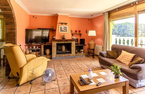 Torrelles de Llobregat Villa | Francisca Torrelles Reg 503 - Ref 561.503 Fantasti