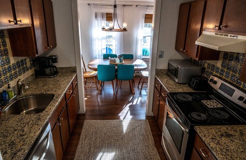Franconia Apartment | Family-Friendly 2BR Ski Retreat near Cannon Mtn, Pets Welcome!