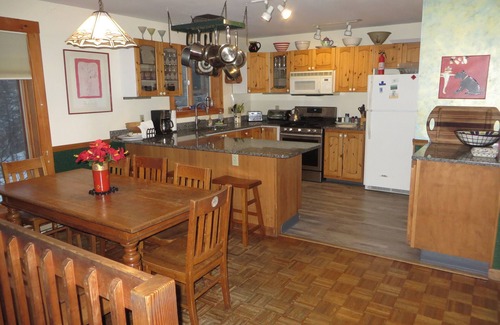 Sugar Hill House | Franconia Notch Retreat: Breathtaking Views & Relaxing Hot Tub