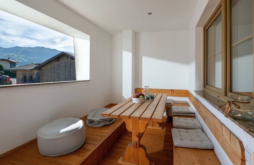 Kitzbuehel Apartment | Guest Rated 10/10: Frangl Modern Apartment with Kitchen