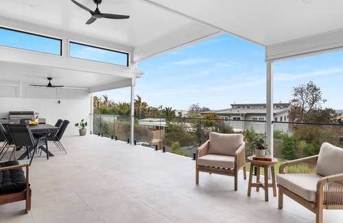 Berrara House | Frank and Coco's in Berrara
