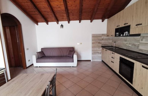 Lonate Pozzolo Apartment | Family-Friendly Retreat at Frank's Home with Kitchen & Breakfast