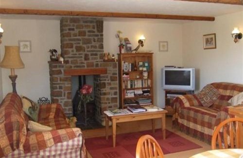 Virginstow House | Pet-Friendly Frankaborough Farm Cottages with Breakfast
