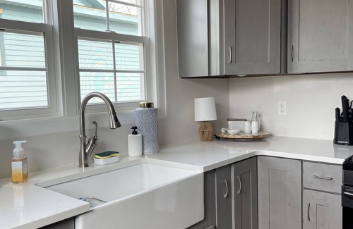 Frankfort Cottage | Charming Frankfort Beach House: Steps from Downtown & Ocean View