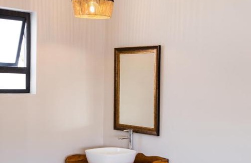 Frankfort Apartment | Family-Friendly Frankfort Self Catering with Kitchen & Breakfast