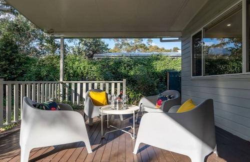 Callala Beach House | Frankies Place - Oceanfront Coastal Home with Top Ratings