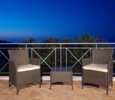 Armenistis Villa | Beachfront Retreat at Frantato Seaview - Rated 8.8/10