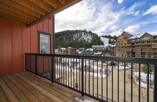 Winter Park Condo | Cozy Fraser Crossing/Founders Pointe Condo with Hot Tub