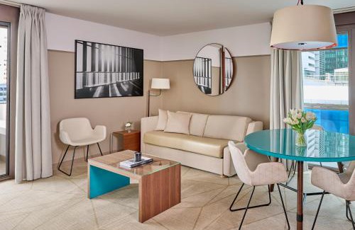 Gambetta Apartment | Experience Fraser Suites Paris La Défense: Pet Friendly Stay