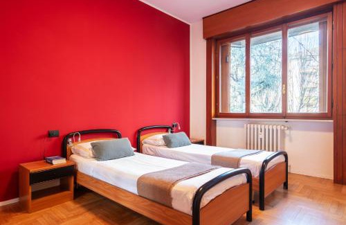 Villapizzone Apartment | Family-Friendly Frassini Flexyrent Apartment with Aircon