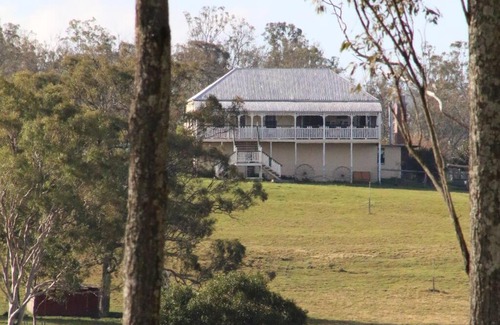 Frazerview House | Relaxing Frazerview Stay - Farm House Retreat in Scenic Rim