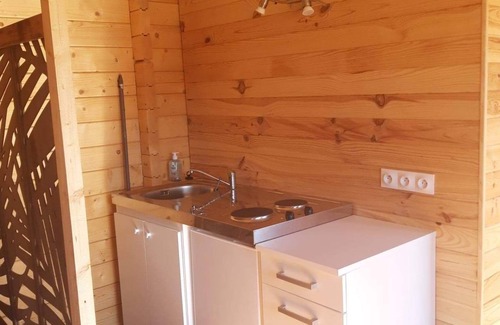 Saint-Ouen-de-Mimbre Ski Chalet | Fred's Cottage: Guest Rated 10/10 with Ocean View & Spa