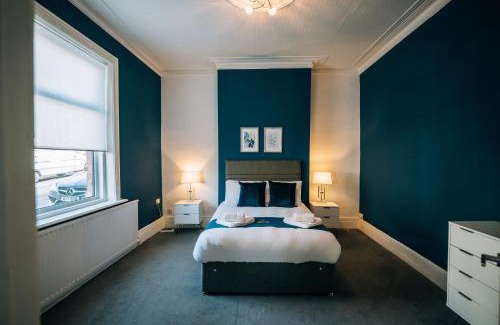 Sunderland House | Family-Friendly Getaway at Freda House By Horizon Stays