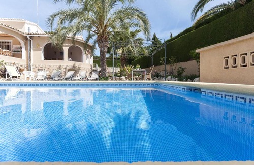 Balcon del Mar House | Family-Friendly Frederic Hotel with Pool Access