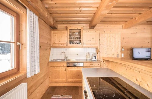 Mitterberg-Sankt Martin House | Experience Fredis Hütte: Pet-Friendly Retreat with Spa