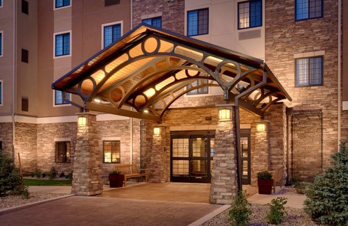 Cheyenne Condo | Enjoy Free Breakfast, Pool & Hot Tub Near Historic Downtown