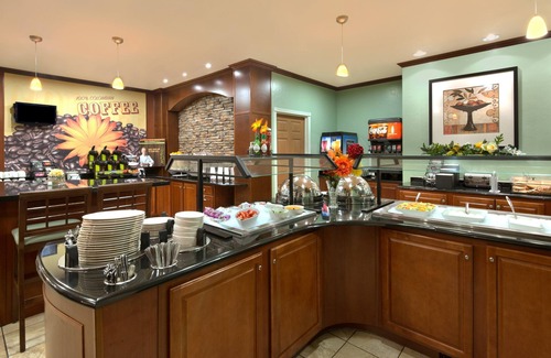 Tucson Condo | Top-Rated Hotel with Free Breakfast & Pool Near Tucson Airport