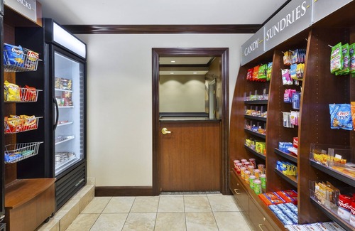Okemos Condo | Convenient Hotel with Free Breakfast Near Michigan State