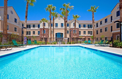 Palmdale Apartment | Top-Rated Hotel with Free Breakfast & Pool Near Edwards AFB