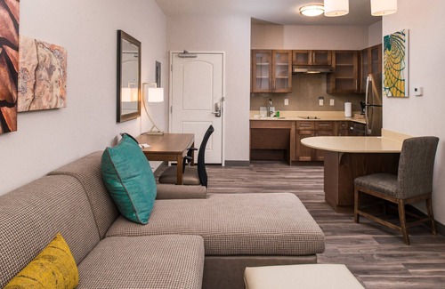 Pecos Apartment | Enjoy Free Breakfast, Pool & Gym for Business Travelers