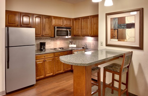 Omaha Condo | Enjoy Free Breakfast and Pool Access on Your Next Getaway!