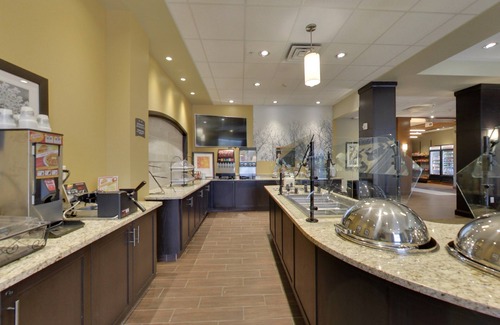 Madison Condo | Top-Rated Hotel with Free Breakfast & Pool Slide Fun!