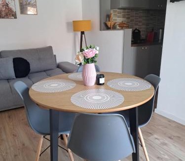 Historic Center Apartment | Family-Friendly Delicia 4 Studio - Ideal for Your Getaway