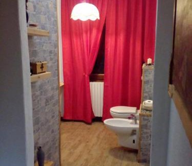Mazzo di Valtellina House | Discover Free Hugs: Pet-Friendly Oceanfront Retreat