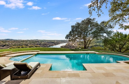 Riverplace House | Escape to Lakeview Serenity: Pool, Spa & Dock Access