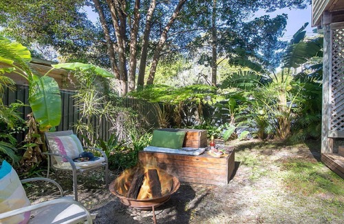 Pearl Beach House | Free Night Stay* Pet friendly/heated spa
