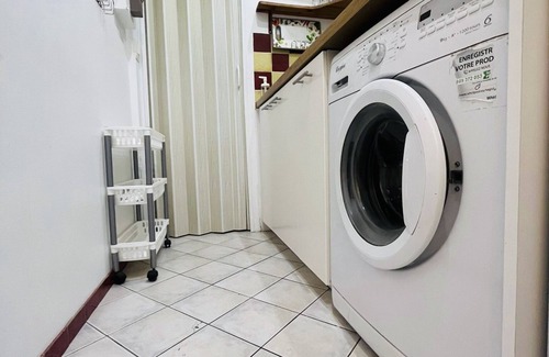 Maisons-Alfort Apartment | Ideal Escape with Free Parking & Quick Metro Access
