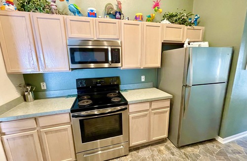 West Kissimmee House | Ideal Home with Private Pool & Hot Tub Near Disney Parks
