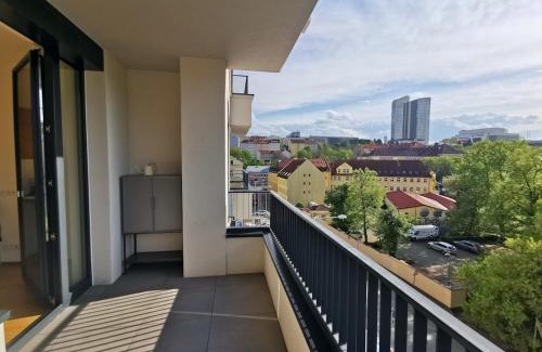 Nusle Apartment | free private Parking, central location, Nuslesky Pivovar sunset balcony home,