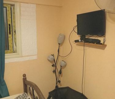Ad-Dukhaylah Apartment | Seaside Escape: 4-Star Hotel with Free Wi-Fi in Alexandria