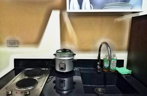 Mabolo Apartment | Enjoy Free Wi-Fi and Pool at Persimmon Condominium
